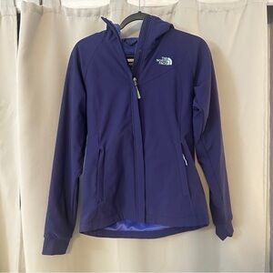 The North Face Women's Zip-Front Fleece-Lined Hoodie with Zipped Pockets